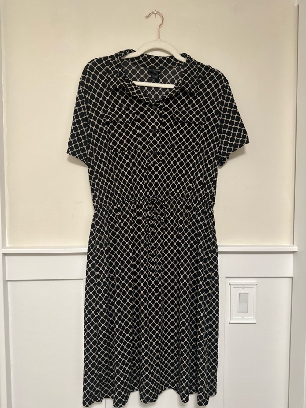 Enfocus Studio Black and White Geometric Midi Shirt Dress